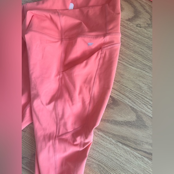 NWT - Fabletics Coral Matching Workout Set - L/XL - Picture 5 of 8